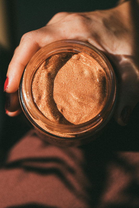 Mousse Corporal Super Glow - Iluminador Corporal Dourado